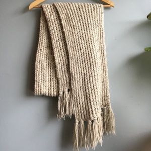 🚫 Long Knit Scarf with Tassels